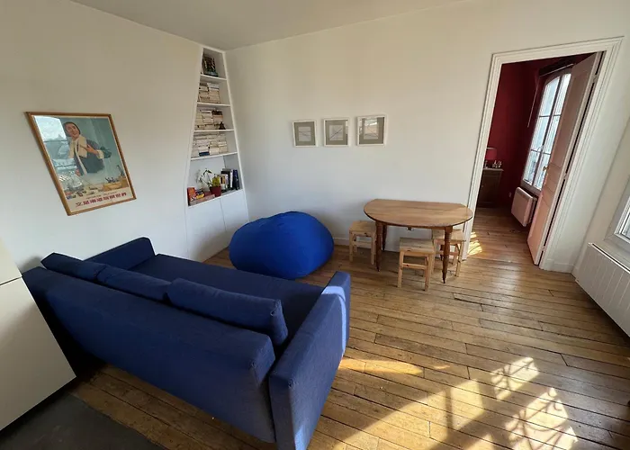 Quiet & Bright Apartment